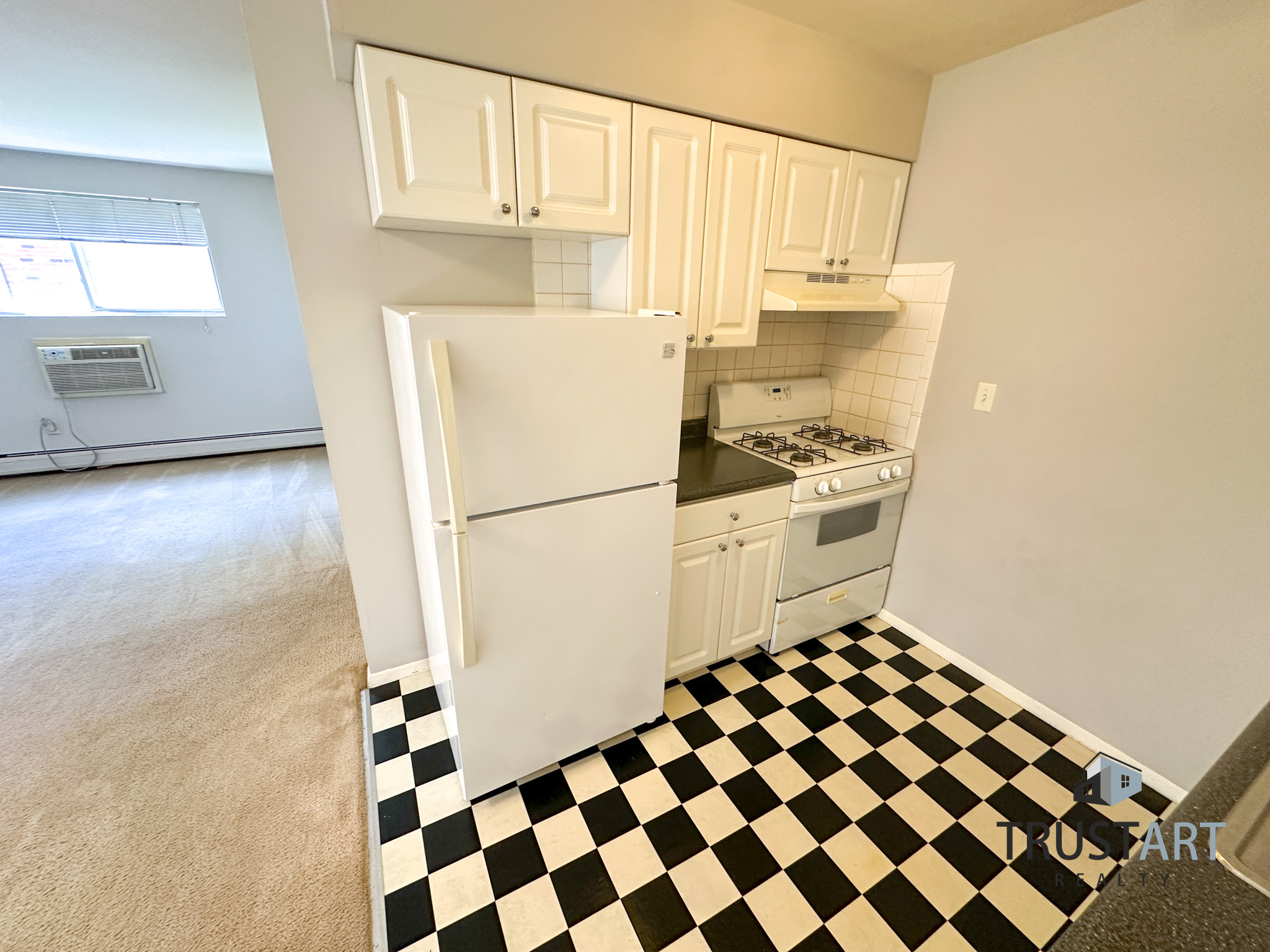 4300 Pearson Avenue - 21