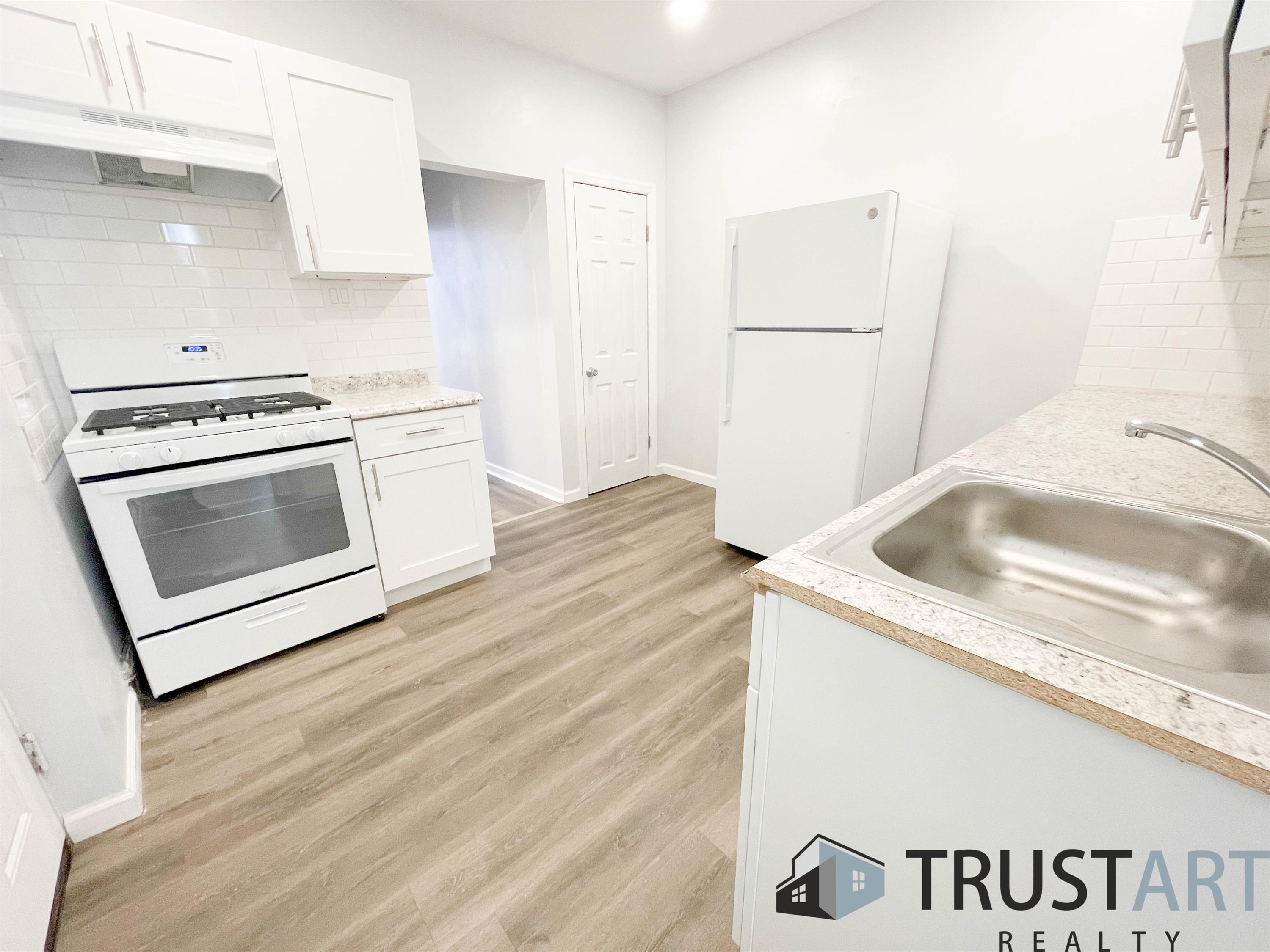 3347 Frankford Avenue - 1