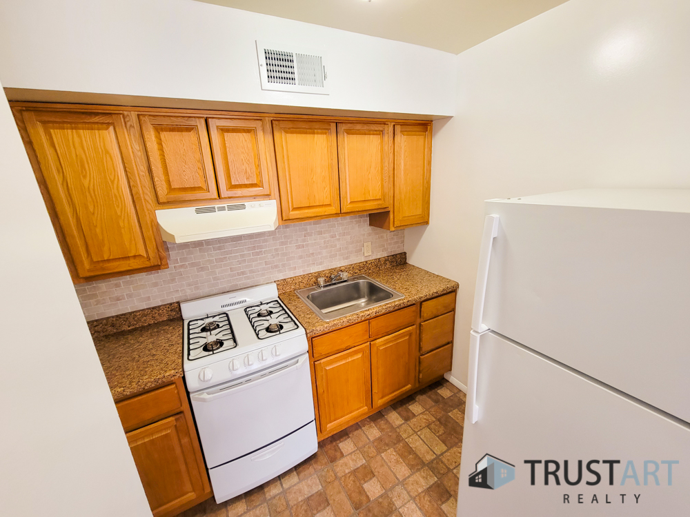 4800 Knorr Street - 2C